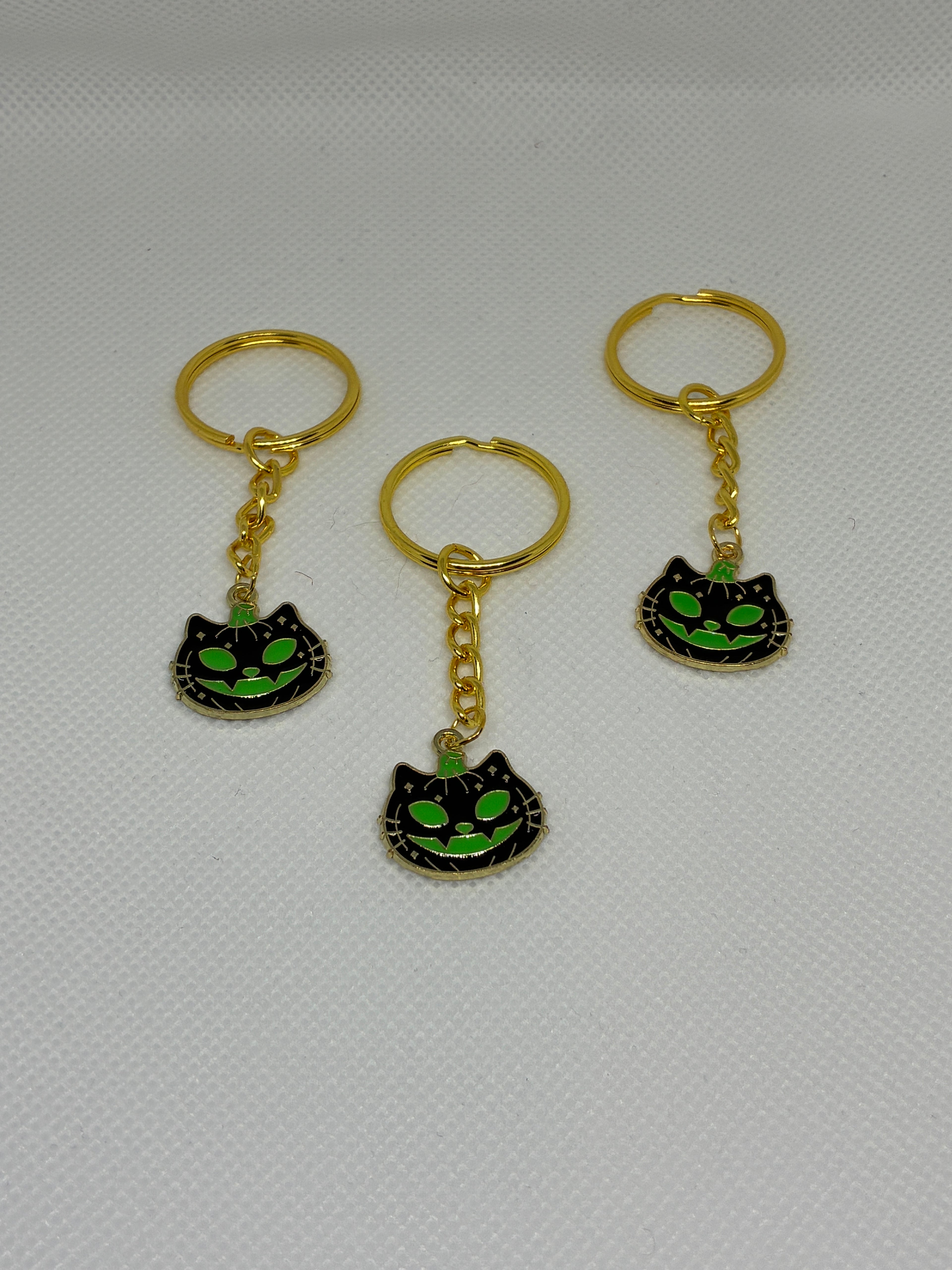Green Skull Cat Pumpkin Keychain