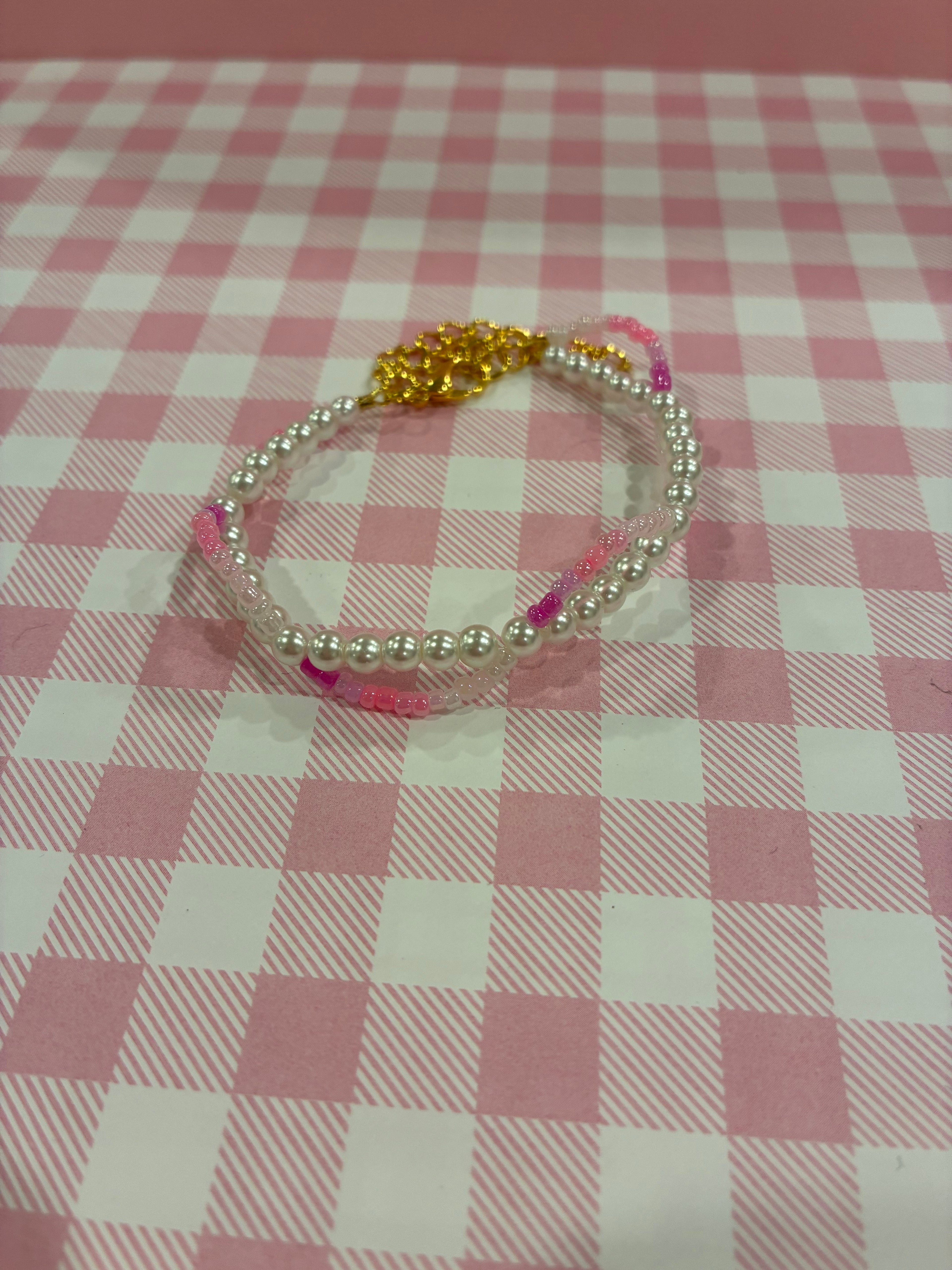 Pearl Spiral Glass Bead Bracelet