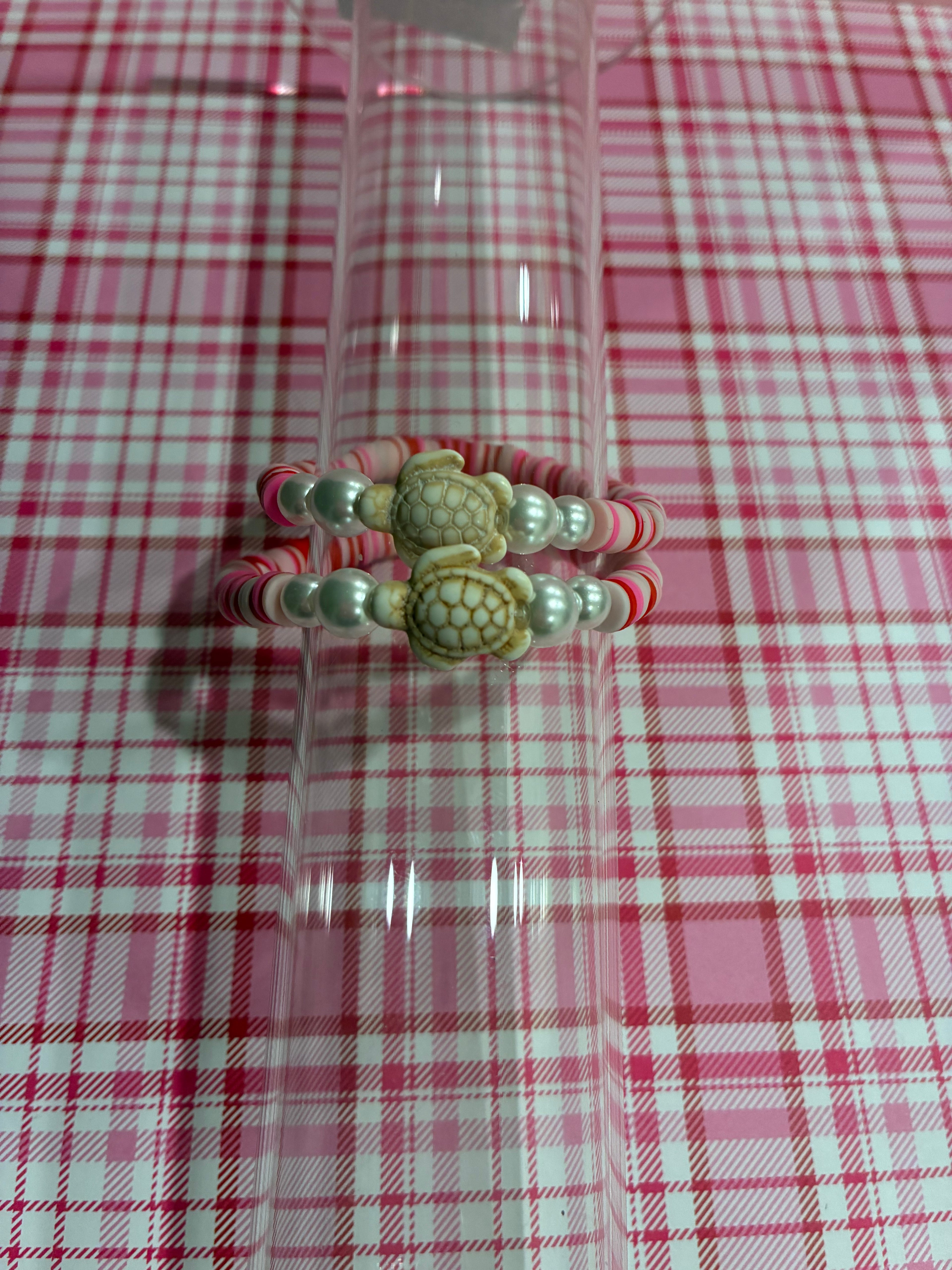 Valentine's Sea Turtle Pearl Clay Bead Bracelet