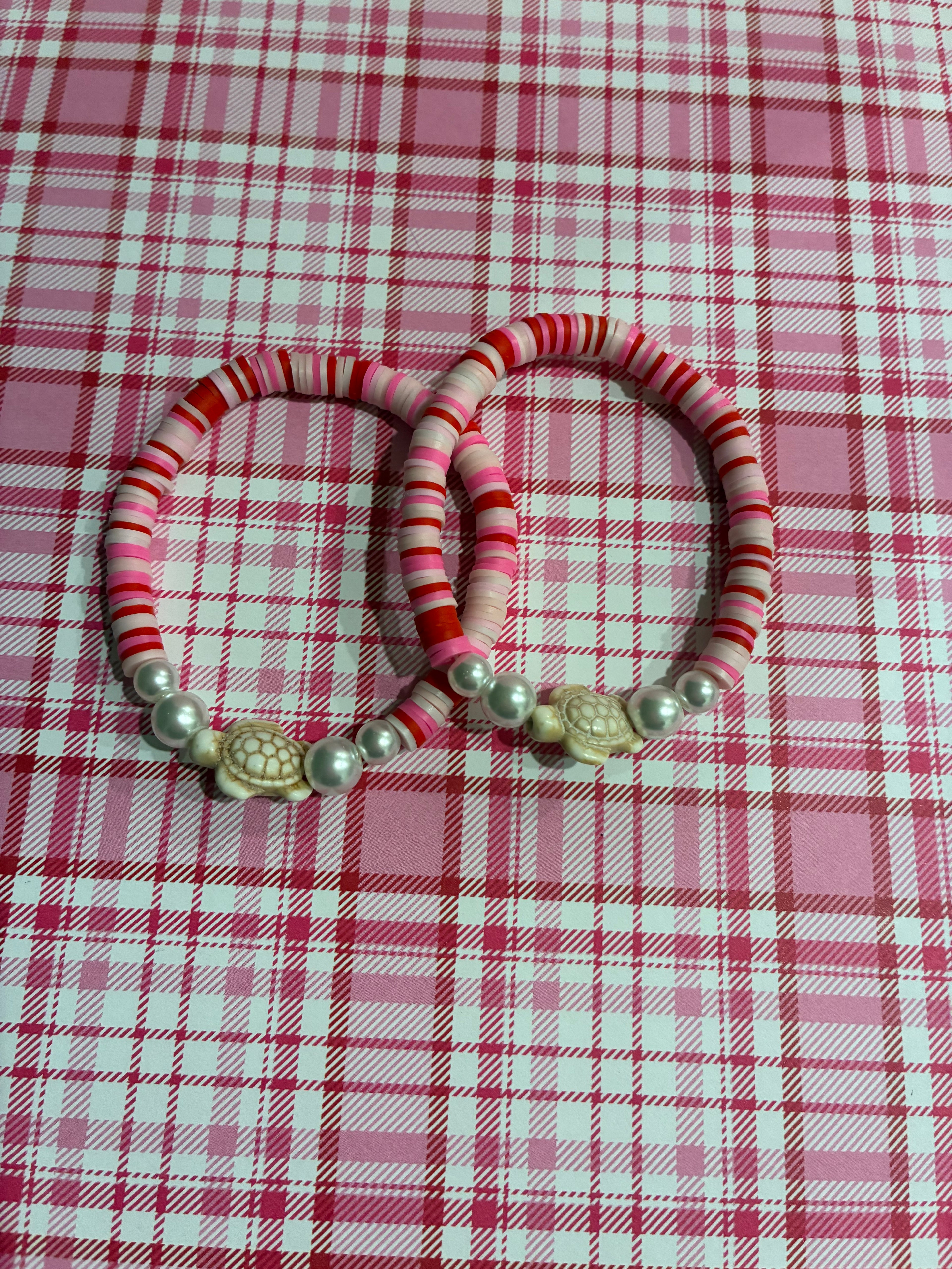 Valentine's Sea Turtle Pearl Clay Bead Bracelet